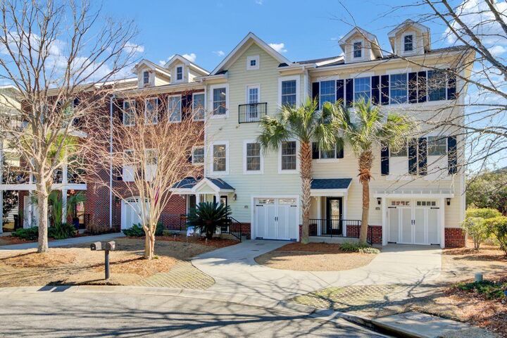 124 Summers Creek Court # 3 109-3  Mount Pleasant SC 29464 photo