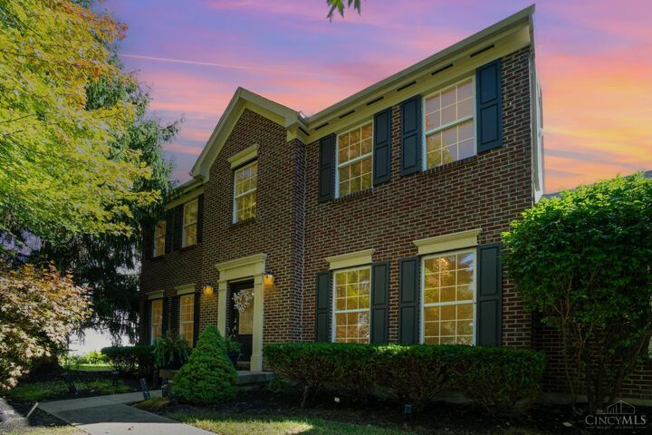 Property Photo: 5989 Thornberry Court OH 45040