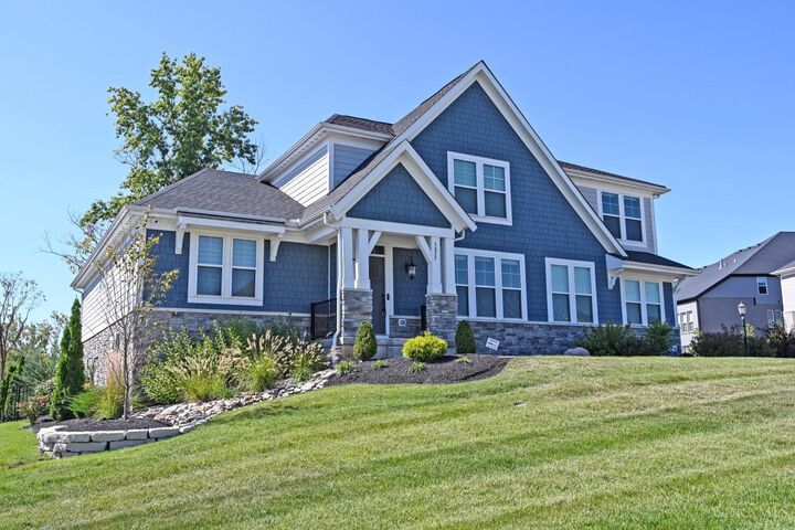 Property Photo:  5677 Willow View Drive  OH 45040 