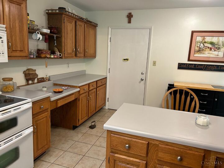 Property Photo: 18 Big Oak Lane OH 45150