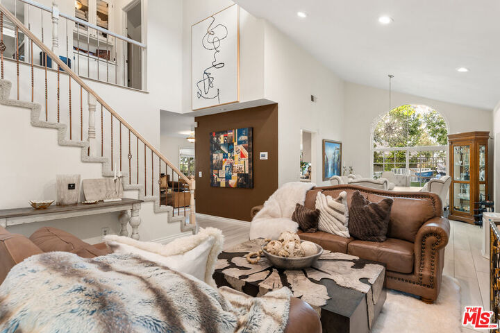 Property Photo:  7282 Woodvale Ct  CA 91307 