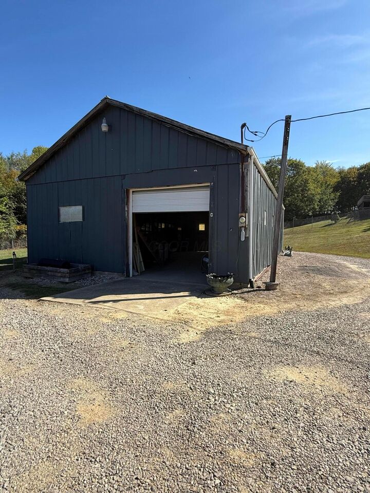 Property Photo:  5546 Marietta SW Road  OH 43748 