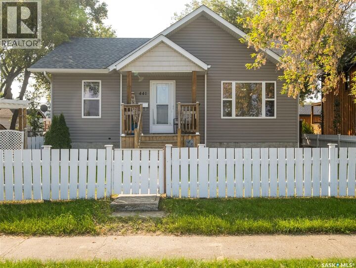 441 6th Street E  Prince Albert SK S6V 0N3 photo