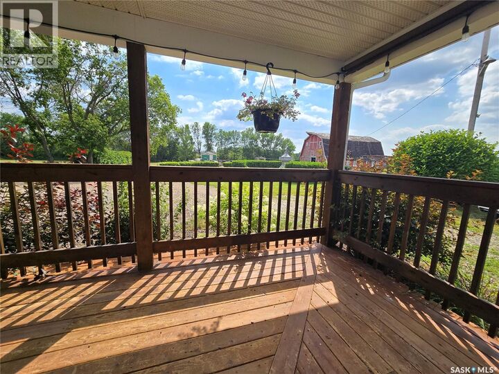 Property Photo:  28 Gruenthal Drive  SK S0K 3A0 