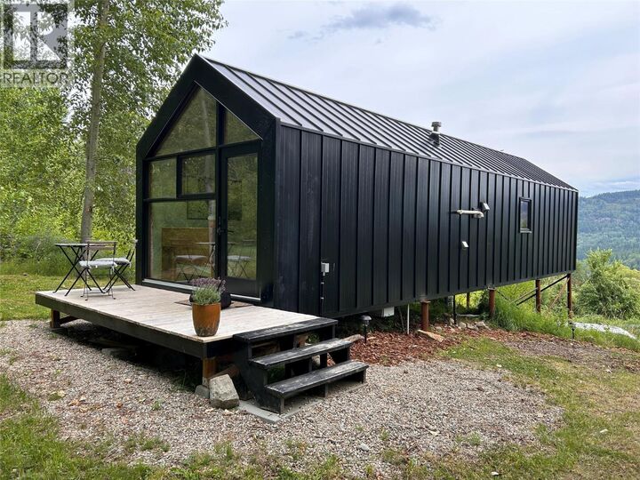 2715 3B Highway  Rossland BC V0G 1Y0 photo