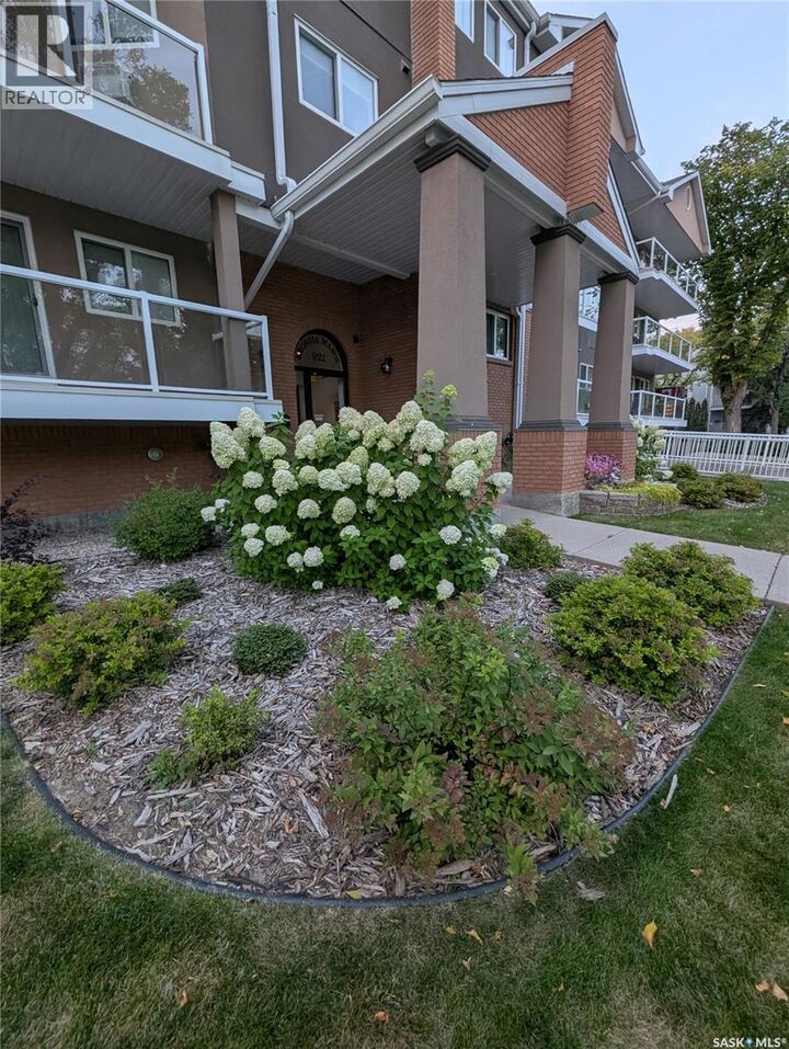 Property Photo:  204 921 Main Street  SK S7H 0K5 