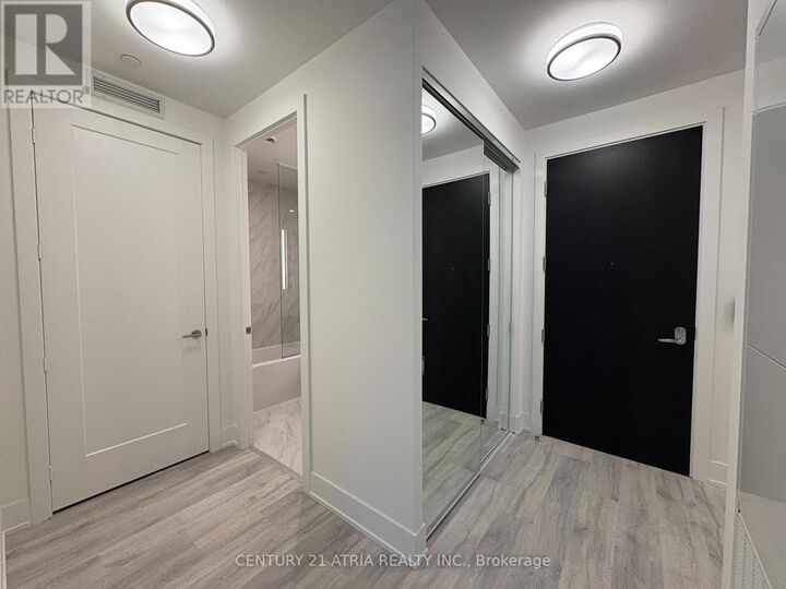 Property Photo: 259 The Kingsway Mz06 ON M9A 3T6