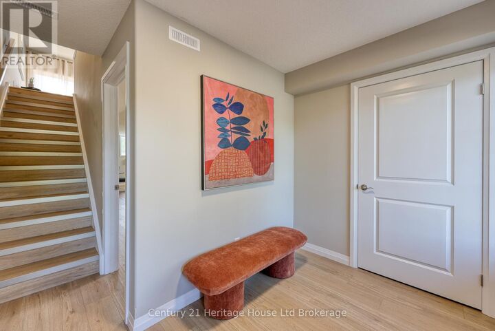 Property Photo:  19 Anderson Street 12  ON N4S 9A3 