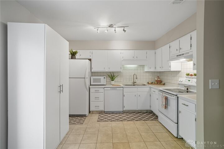 Property Photo: 6409 Interlude Lane OH 45449