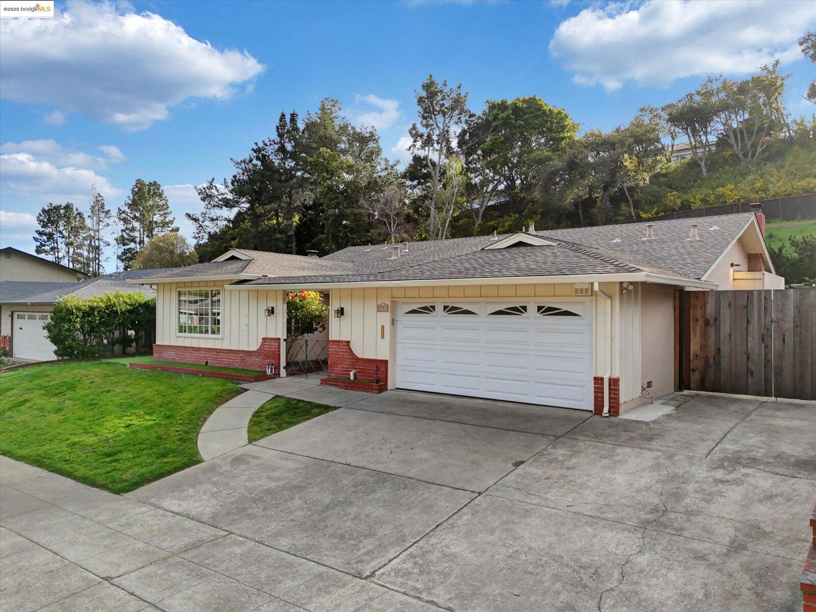 Property Photo: 8153 Surrey Ln CA 94605