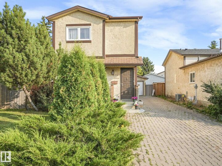 Property Photo:  7305 183B Street NW  AB T5T 3Y8 
