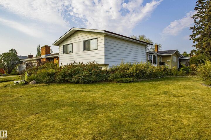 Property Photo: 1912 68 Street NW AB T5K 2J4