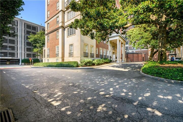 Property Photo:  30 5th Street NE 101  GA 30308 