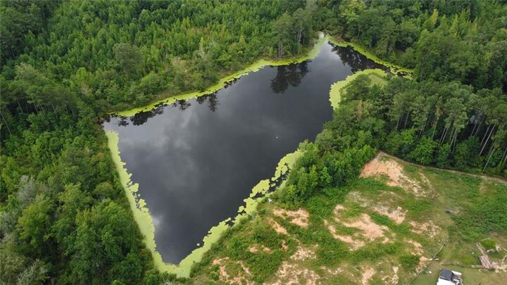 Property Photo:  415 Tapley Road  GA 30180 