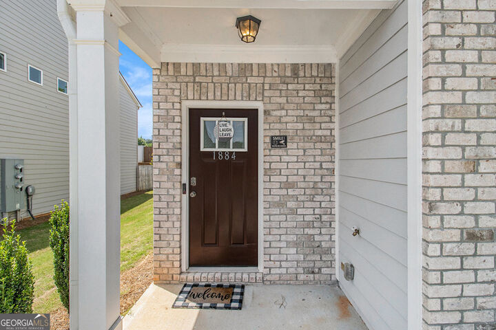 Property Photo:  1884 Plainsboro Drive  GA 30058 