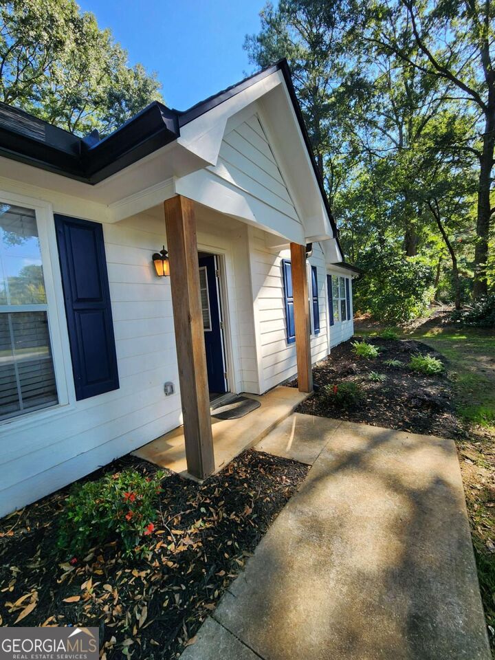 Property Photo:  2395 Turner Road SW  GA 30094 