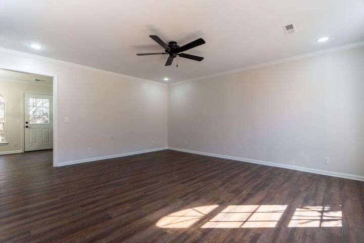 Property Photo:  1702 Chestnut Oak Drive  GA 30721 