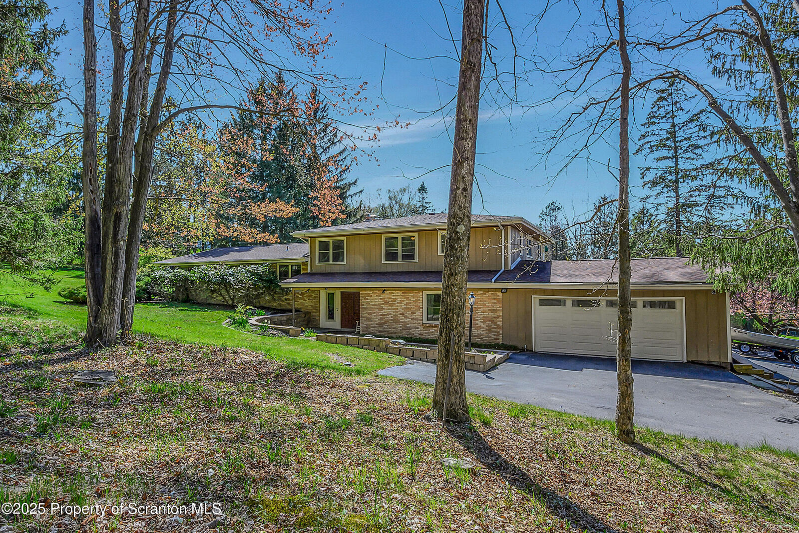 Property Photo:  210 Stevenson Road  PA 18411 