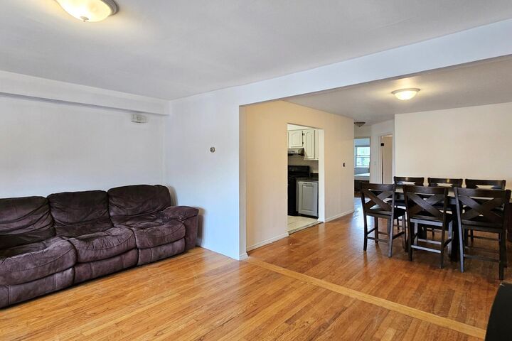 Property Photo:  41 Alan Terrace 1  NJ 07306 