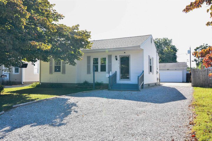 912 N Spring Street  Evansville IN 47711 photo