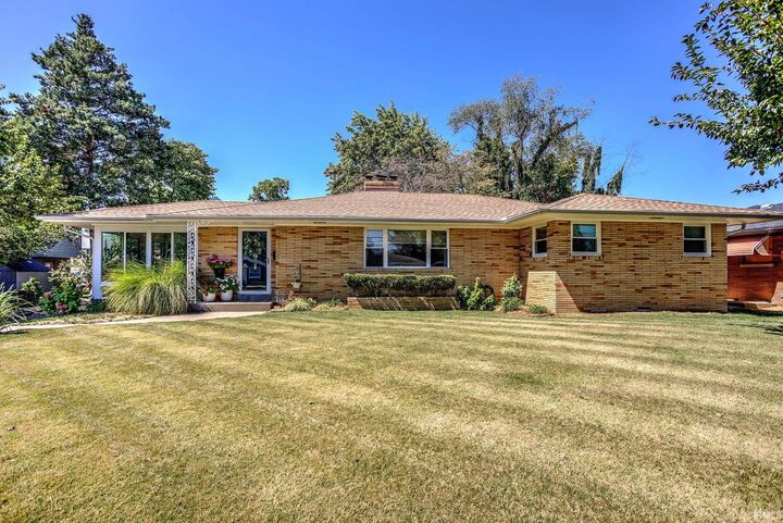 219 S Lincoln Park Drive  Evansville IN 47714 photo