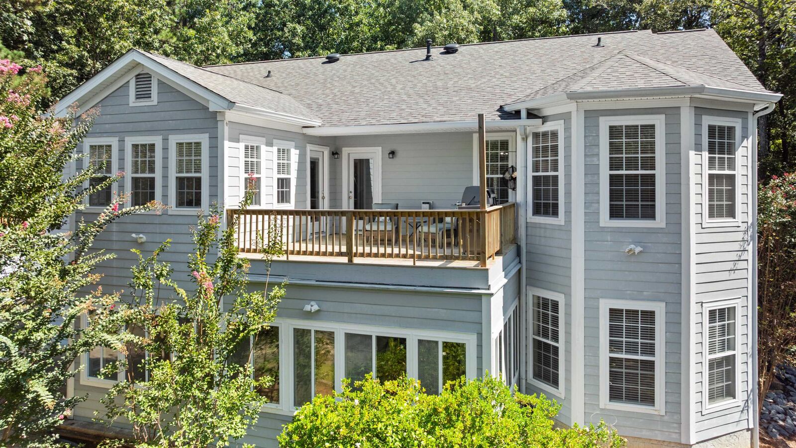 Property Photo:  1081 Katherine Lane  GA 30642 