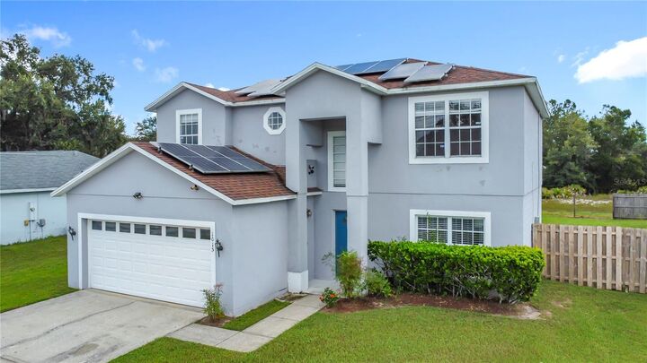 Property Photo:  1015 Eiffel Lane  FL 34759 