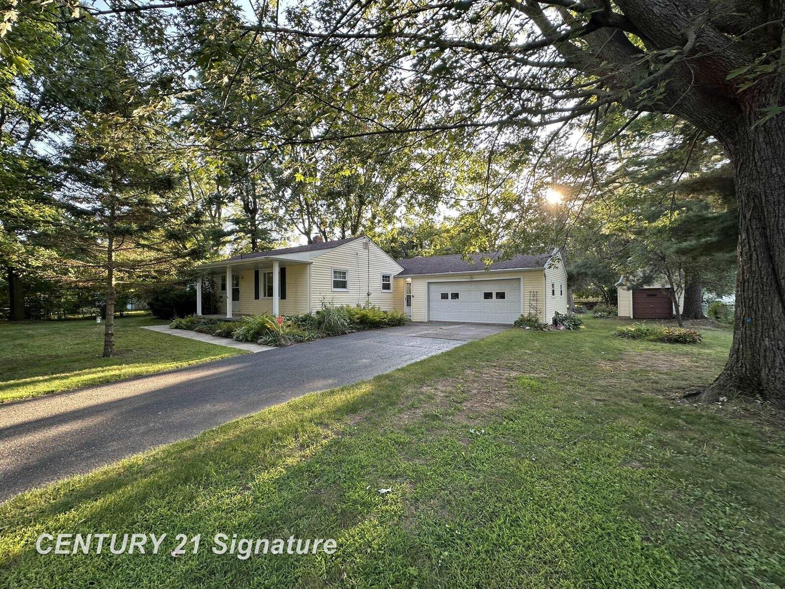 Property Photo:  11029 Bare Drive  MI 48420 