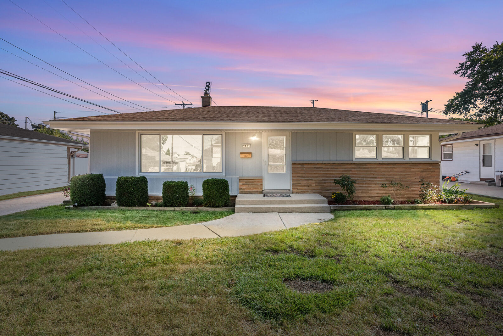 Property Photo: 7721 W Burdick Ave WI 53219