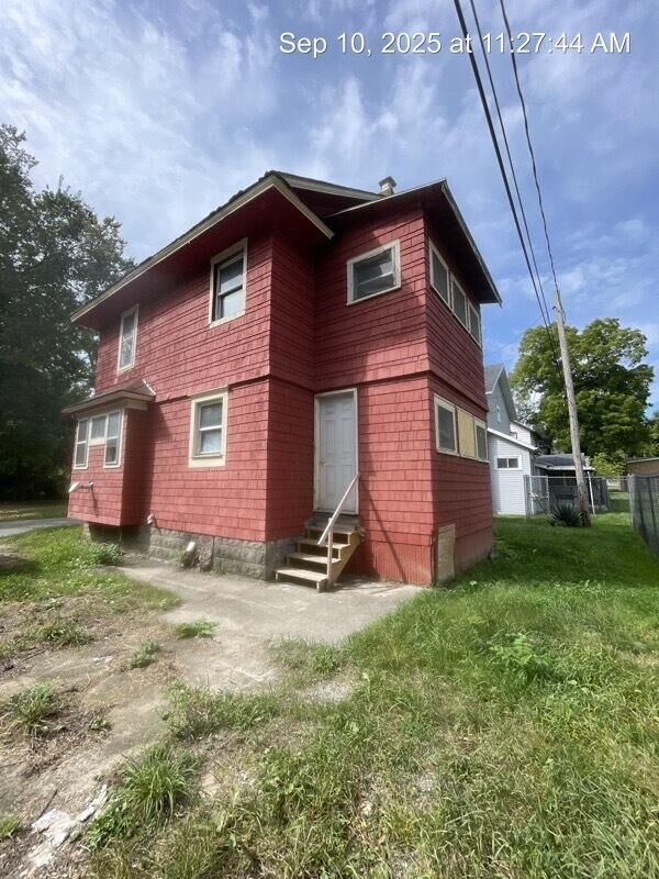 Property Photo:  112 Lincoln Ct Court  MI 49203 