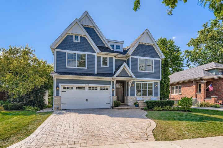 588 S Bryan Street  Elmhurst IL 60126 photo