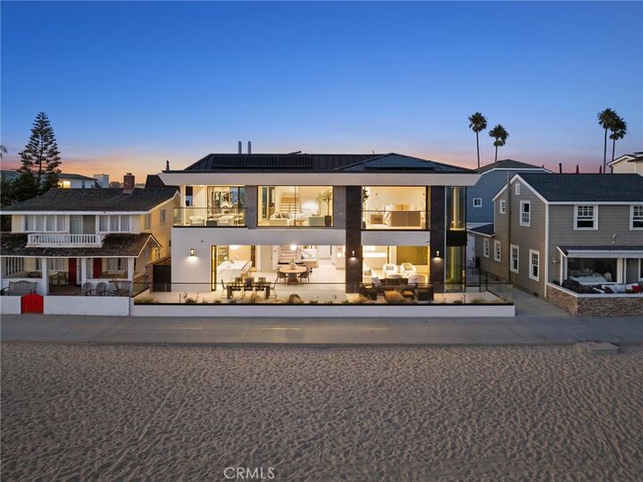 Property Photo:  706 W Oceanfront  CA 92661 