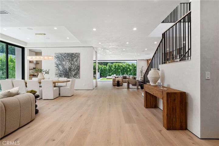 Property Photo:  315 Veteran Ave  CA 90024 