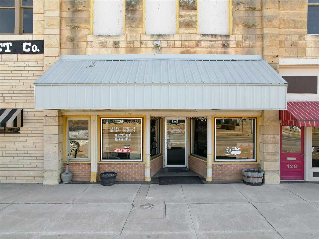 Property Photo:  126 S Main  OK 74647 