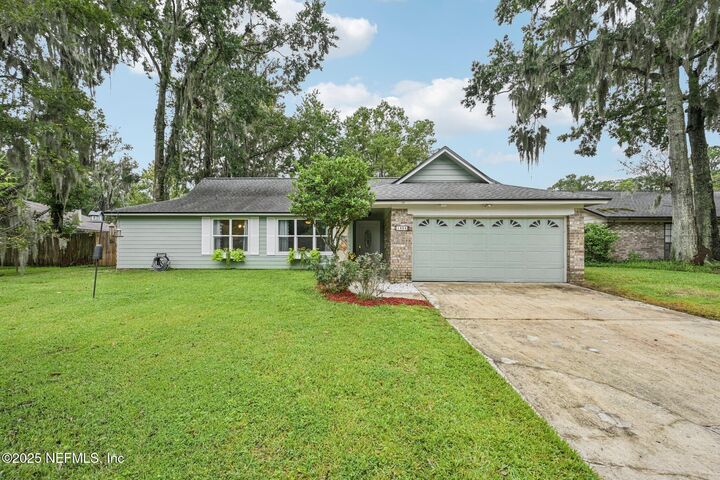 Property Photo: 1484 Gladiolus Avenue FL 32073