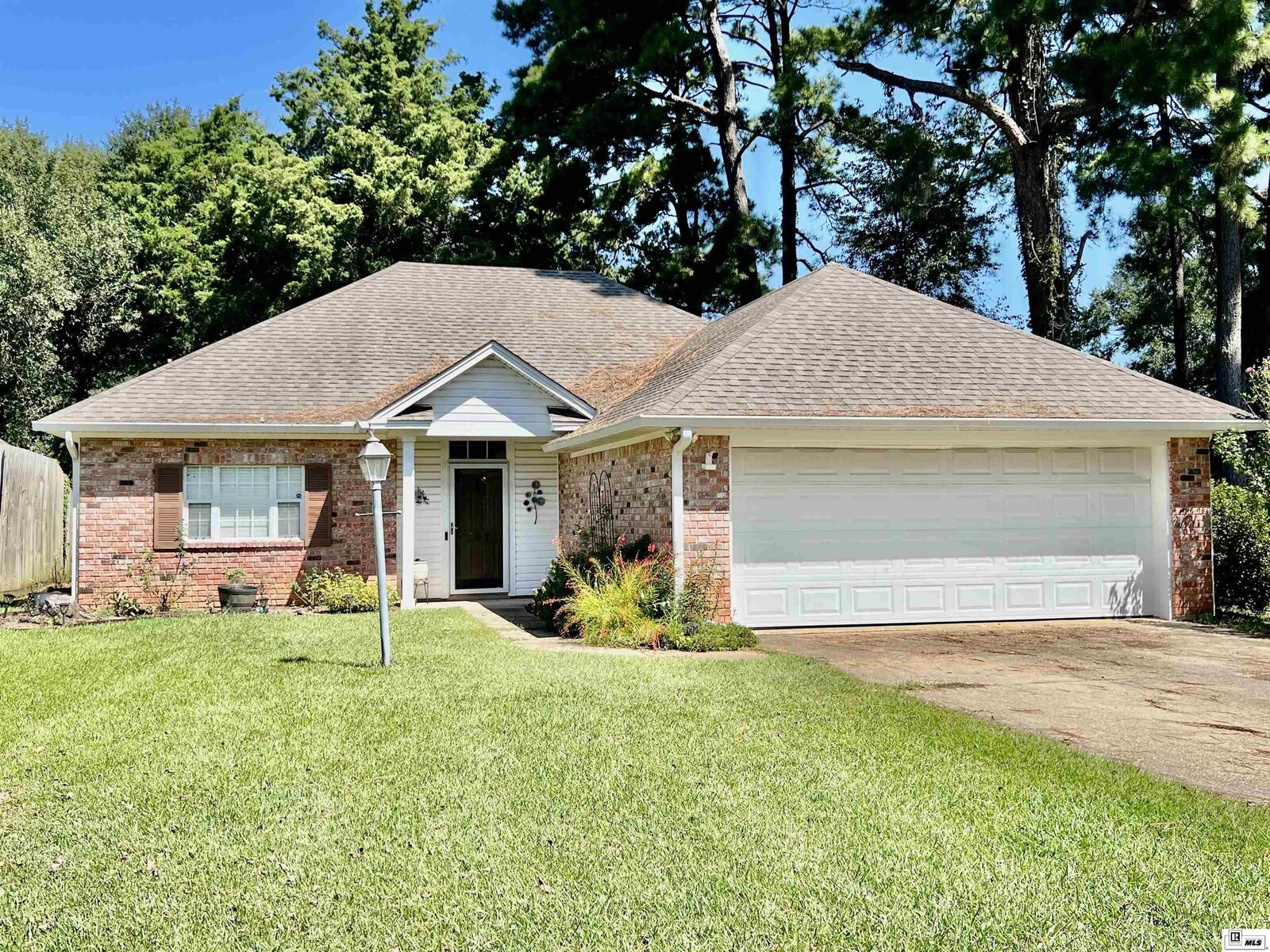 Property Photo:  207 Knoll Creek Circle  LA 71291 