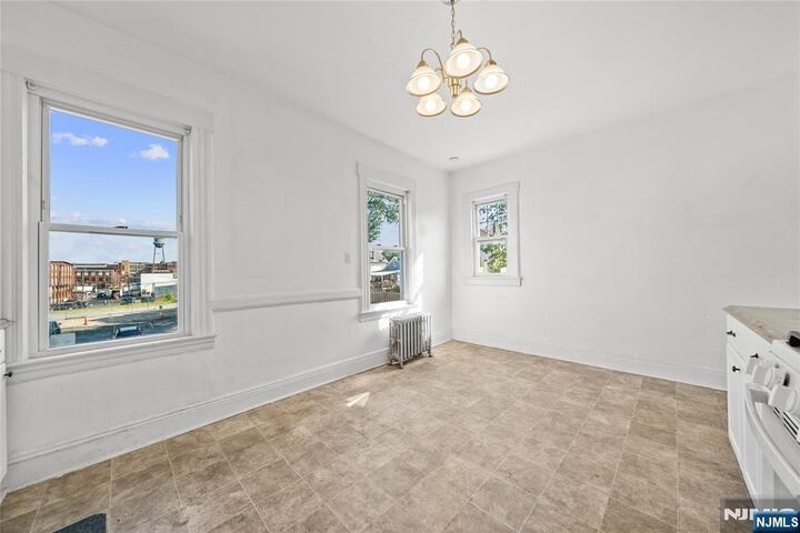 Property Photo:  21 Walnut Street 2  NJ 07013 