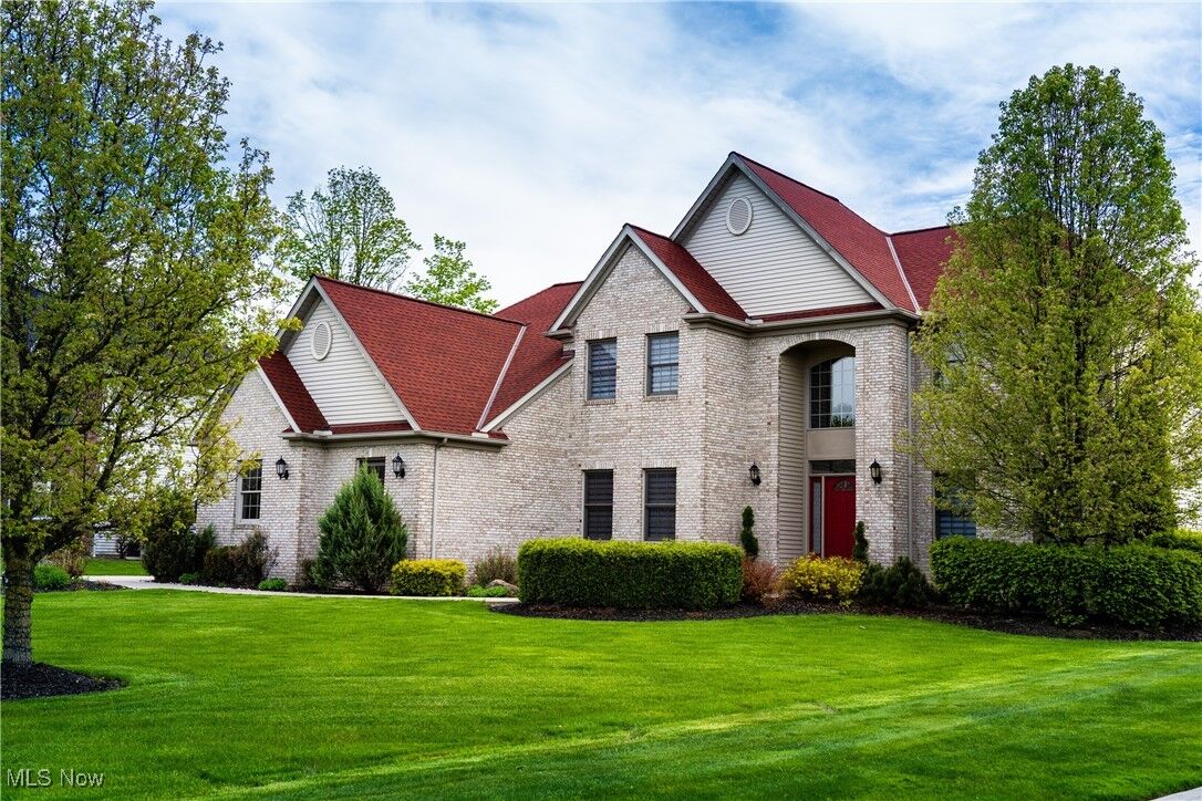Property Photo: 5469 Riverview Drive OH 44133