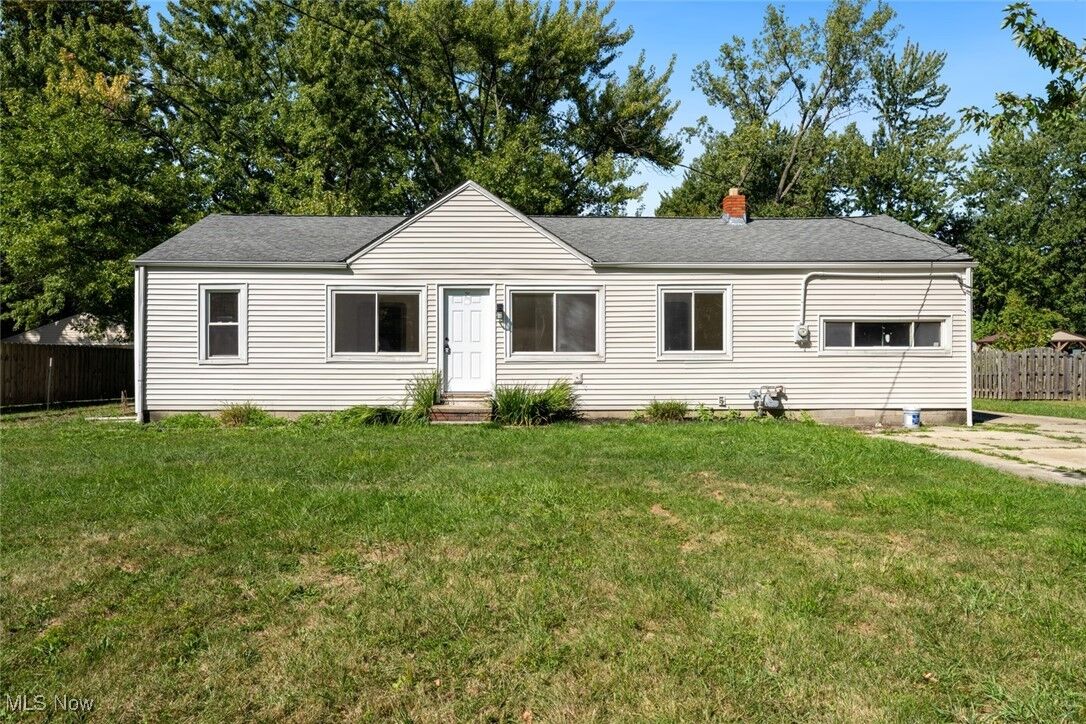 Property Photo:  7407 Hawk Avenue  OH 44060 