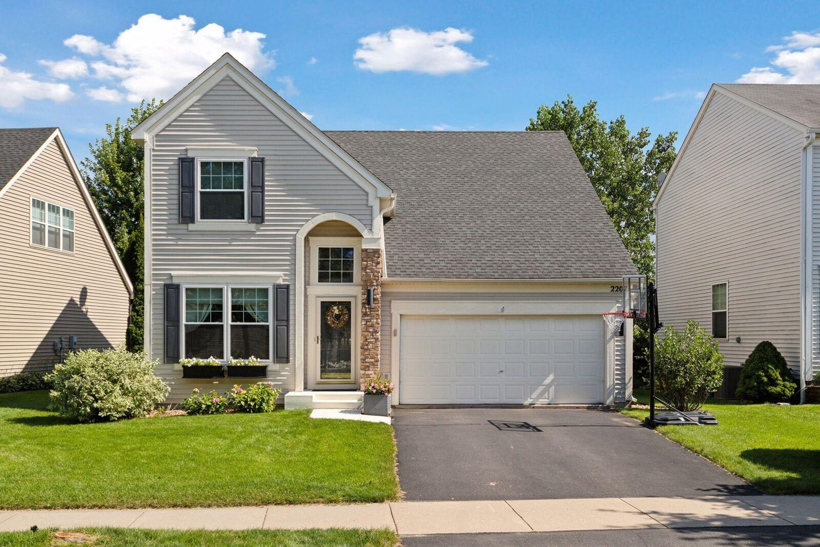 Property Photo:  2207 Grimm Road  MN 55318 