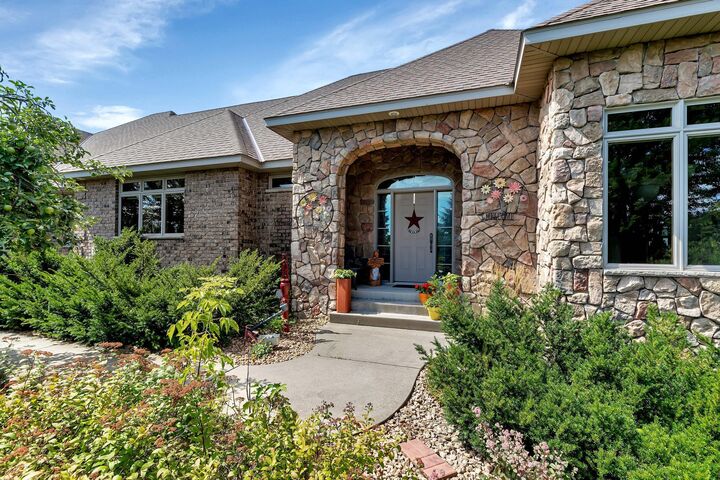 Property Photo:  22235 Ridgeview Drive  MN 56301 