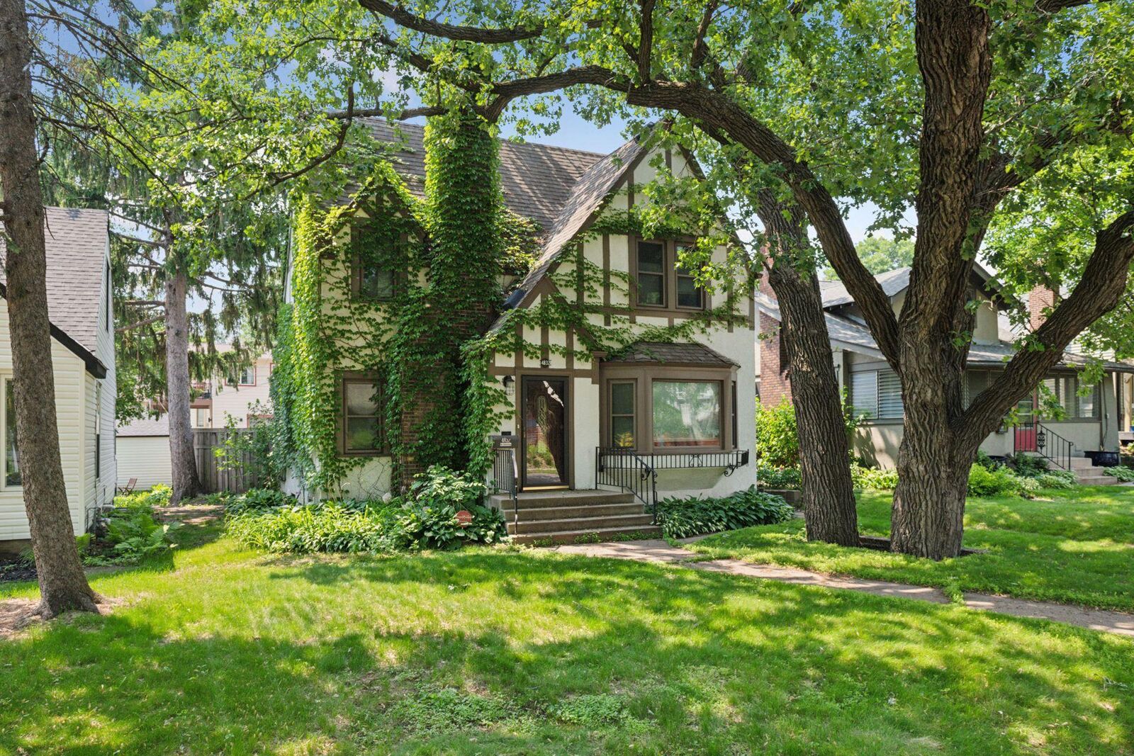 Property Photo: 4832 Bloomington Avenue MN 55417