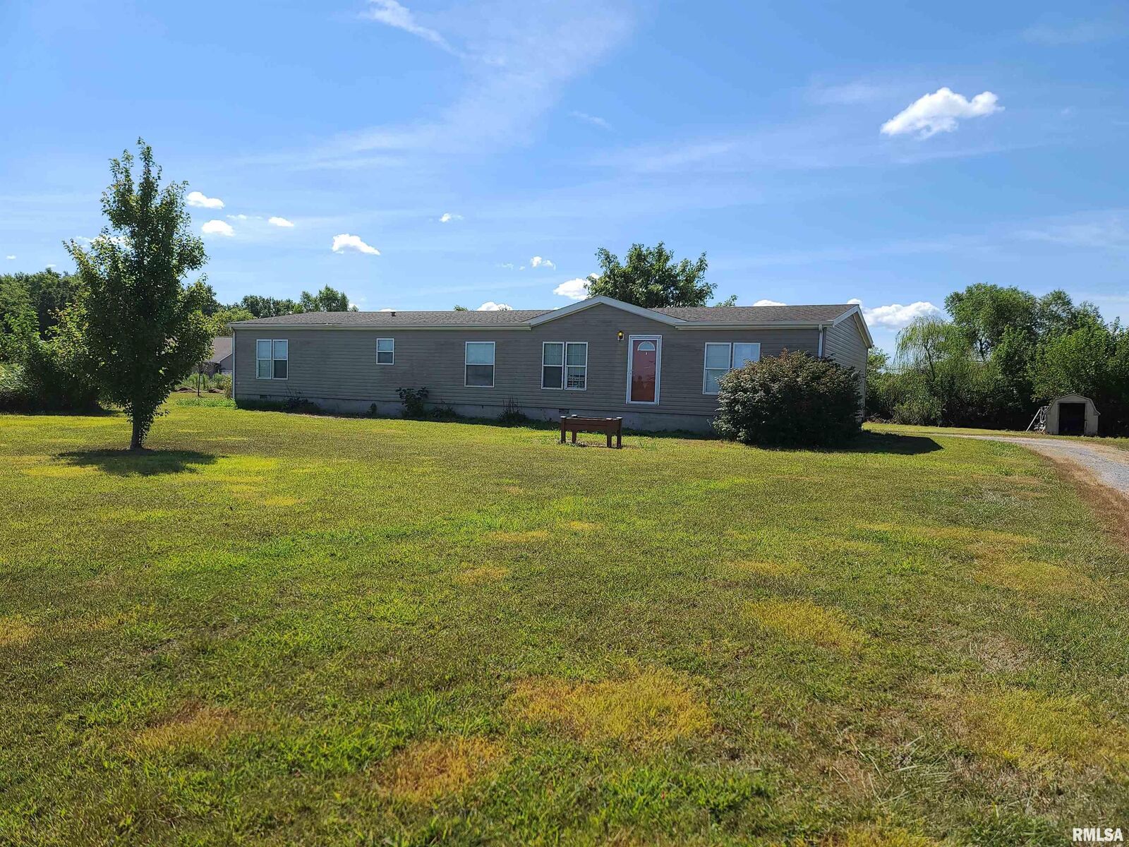 Property Photo: 16035 Caplinger Pond Road IL 62959