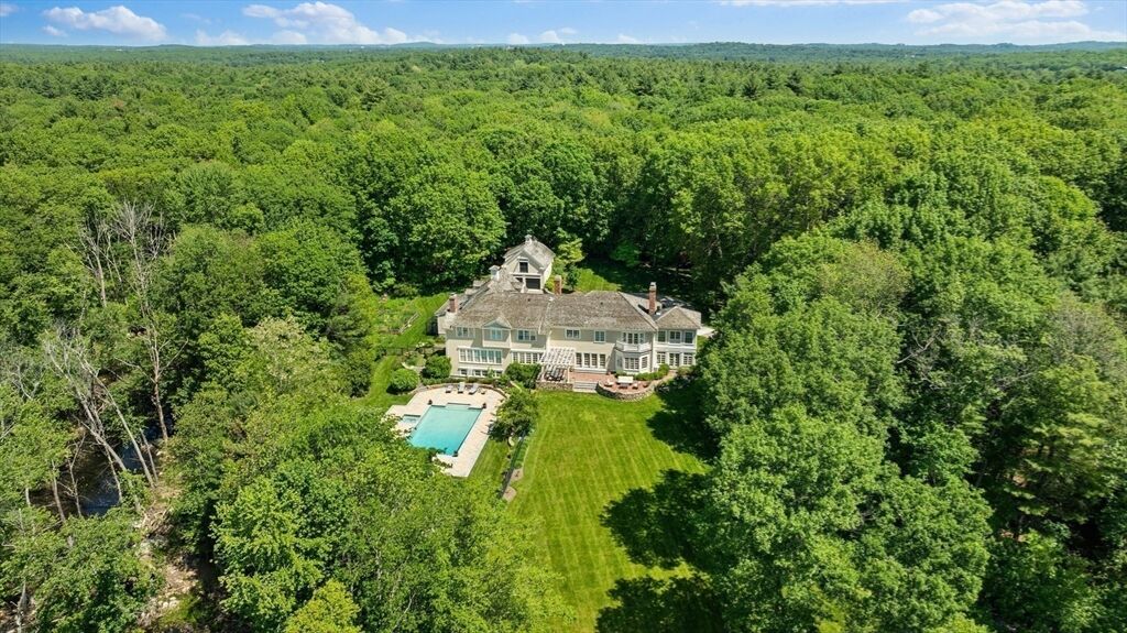 Property Photo:  26 Longmeadow Dr  MA 02090 