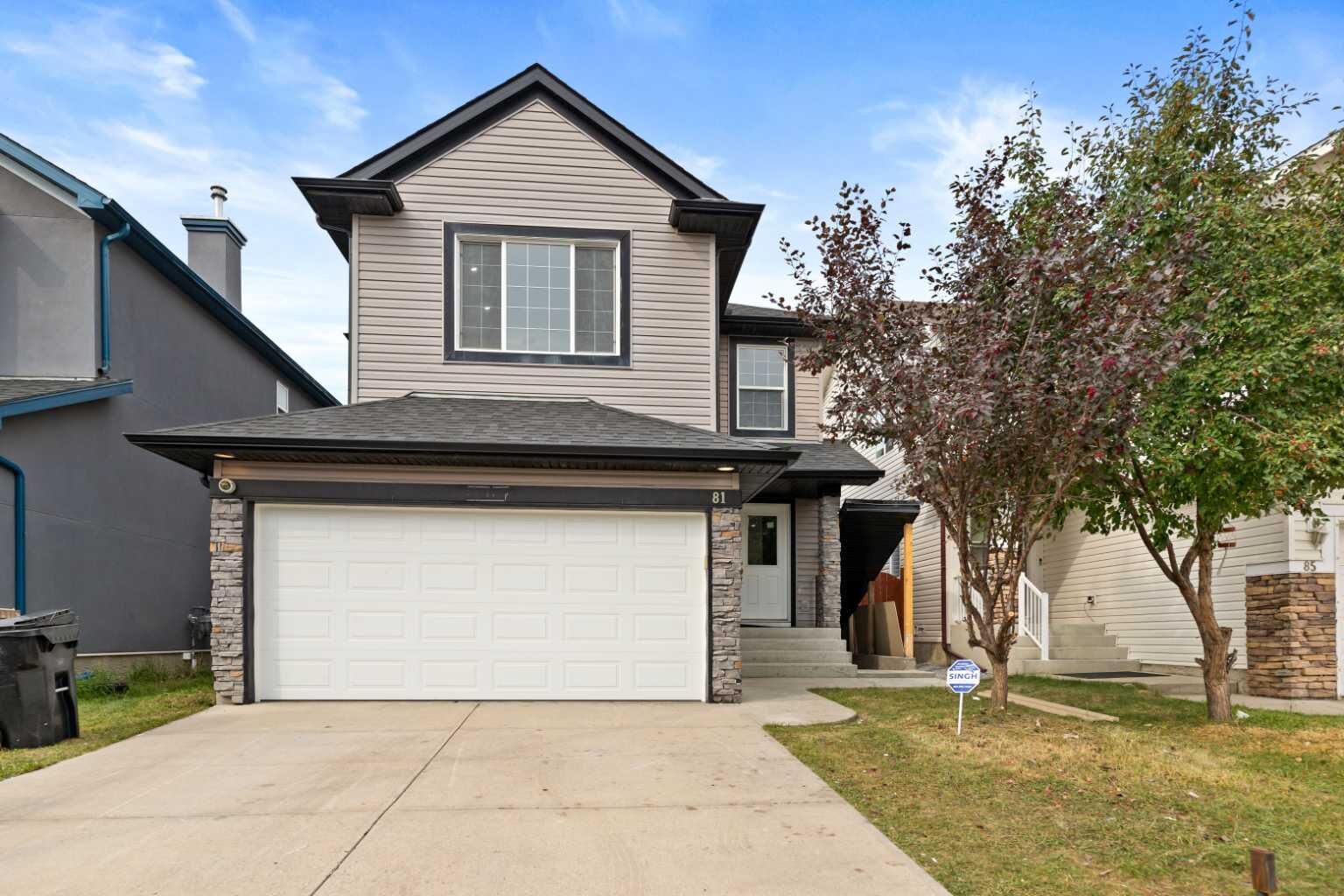 Property Photo: 81 Saddlecrest Green NE AB T3J 5N4