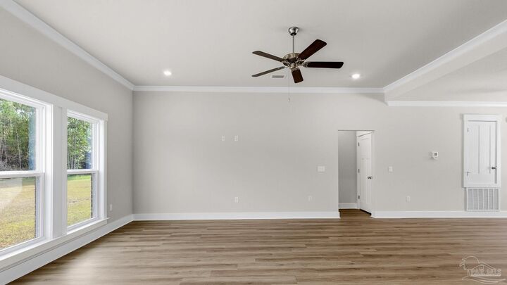 Property Photo:  5888 Greenfield St  FL 32571 