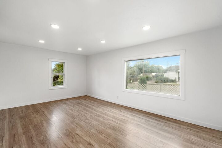 Property Photo: 1335 E Lander ID 83201