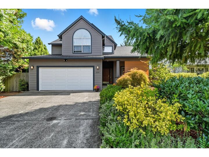 Property Photo:  5301 NE 68th Ave  WA 98661 