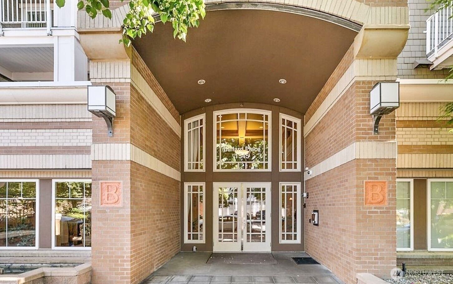 Property Photo:  1545 NW 57th Street 501  WA 98107 