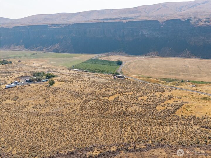 Property Photo: 131 Wagon Road WA 98845